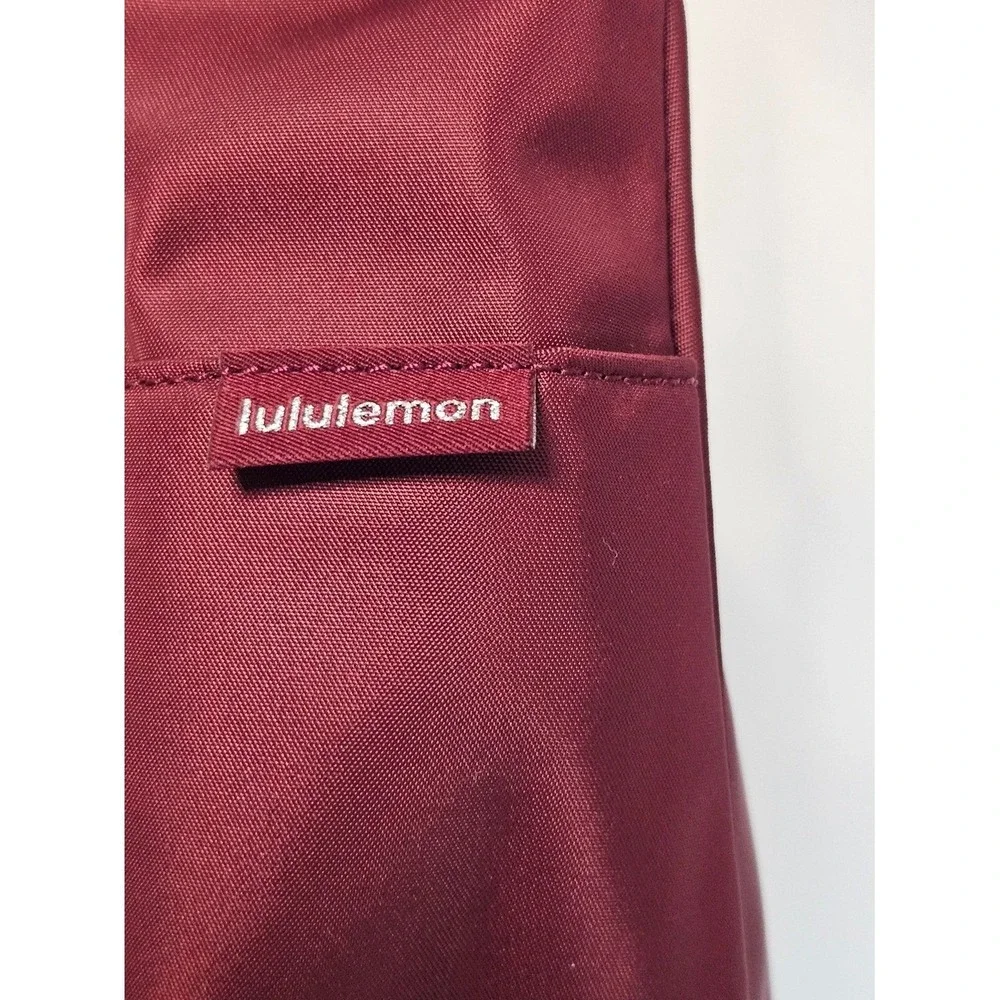 lululemon athletica City Essentials Shoulder Bag 4L Burgundy Shoulder Bag